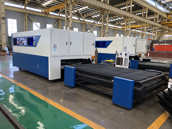 En iyi Fiyat SS Karbon Çelik Metal CNC Fiber Lazer Kesim Makinesi Tedarikçisi